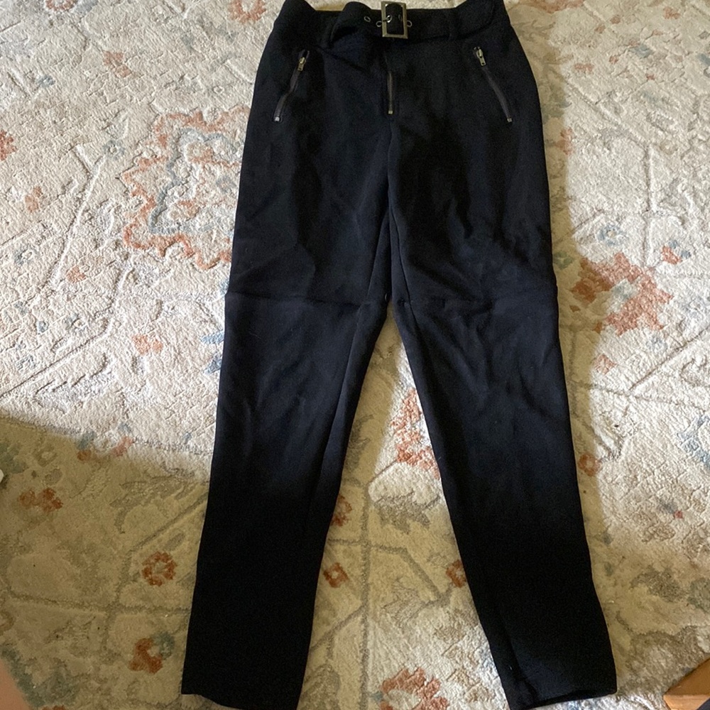 Black tight pants